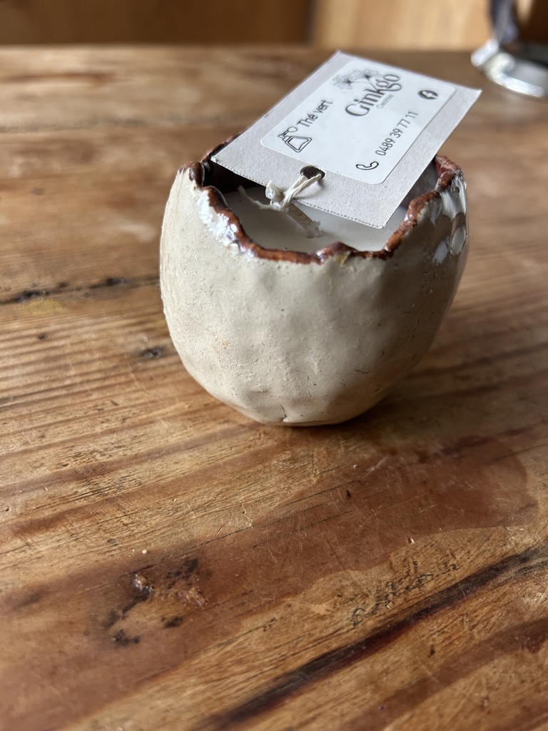 GGC Bougie naturelle coulée dans une ceramique " coquille d'œuf 440ml"